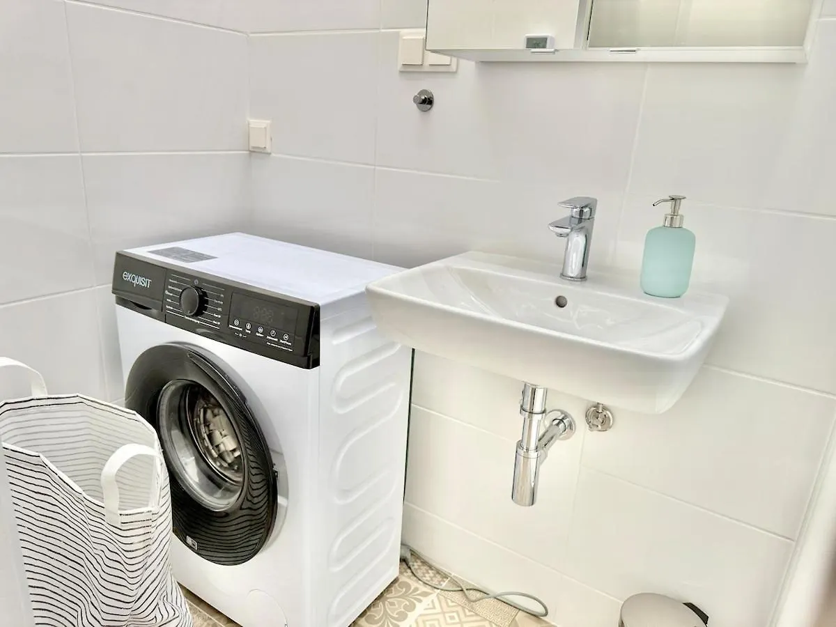Modern Renovated Apartment 비엔나